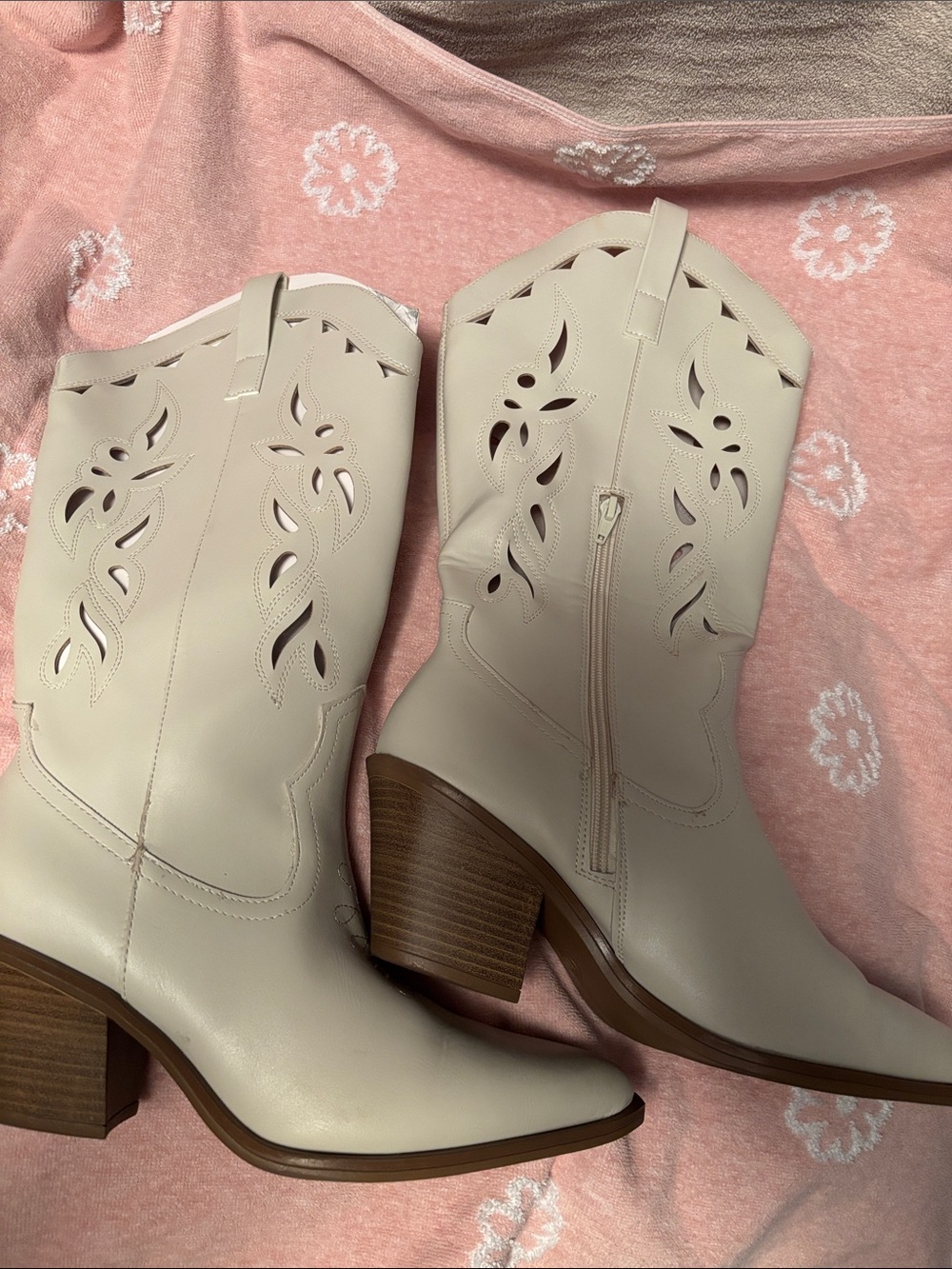Women's Cream Western Cutout Mid-Calf Boots